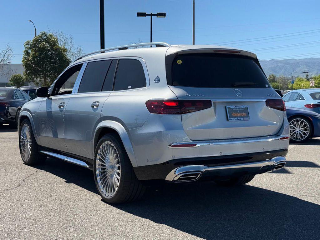 new 2026 Mercedes-Benz Maybach GLS 600 car, priced at $190,250
