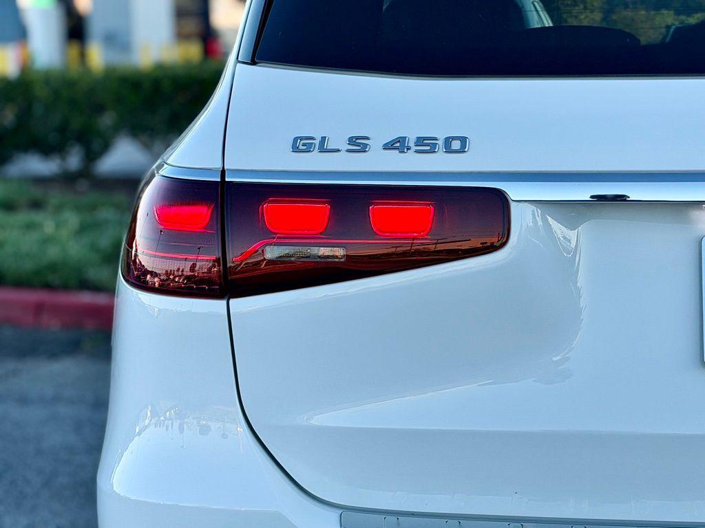 used 2025 Mercedes-Benz GLS 450 car, priced at $88,900