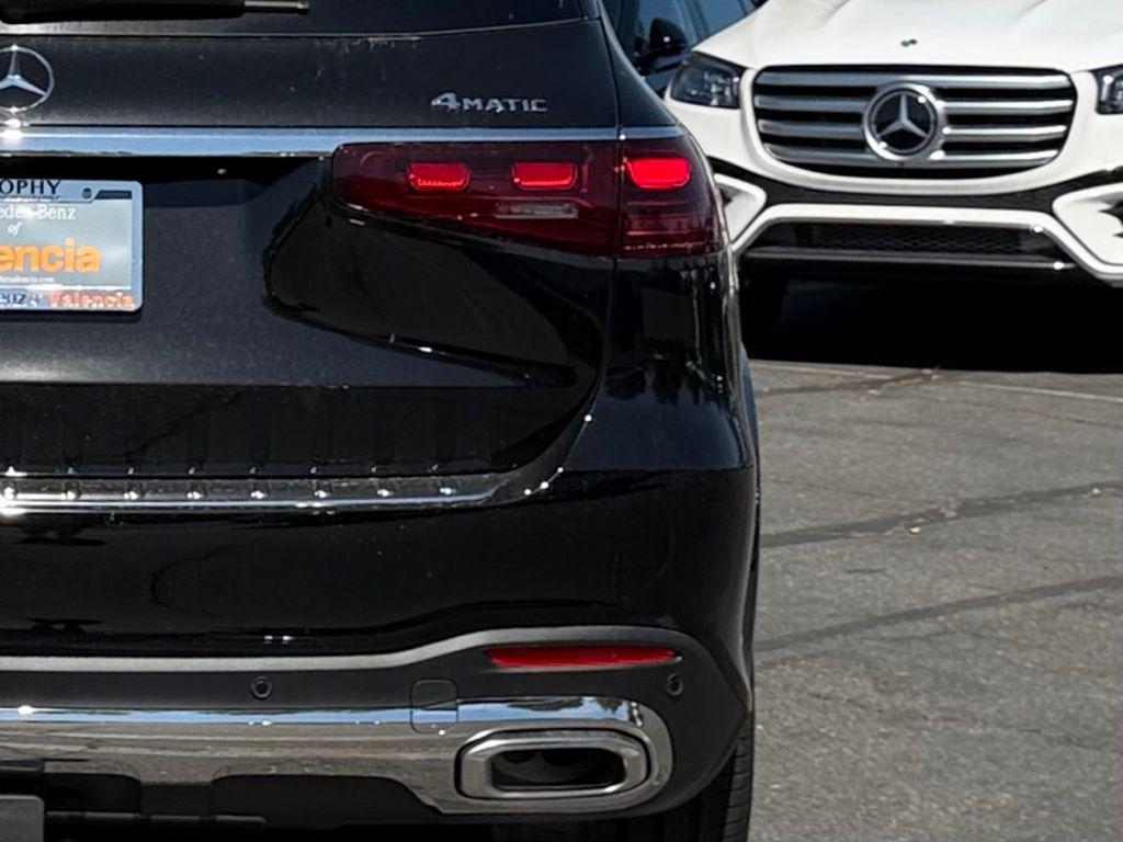 new 2026 Mercedes-Benz GLS 580 car, priced at $119,985