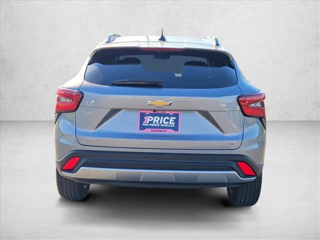 used 2025 Chevrolet Trax car, priced at $19,983