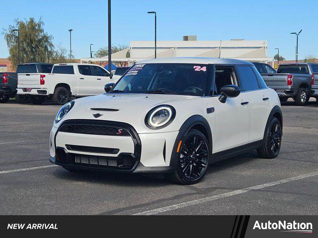 used 2024 MINI Hardtop car, priced at $22,298