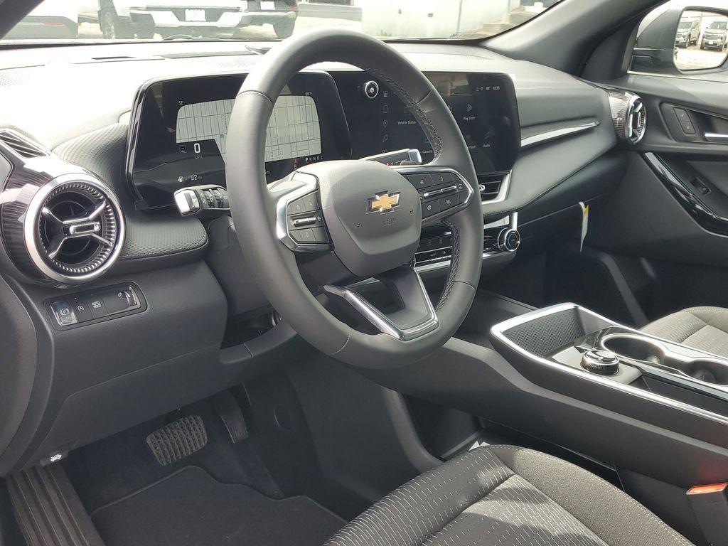new 2026 Chevrolet Equinox car, priced at $28,905
