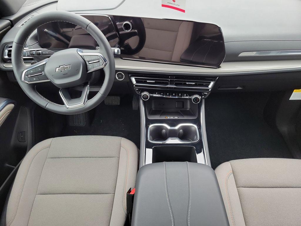 new 2026 Chevrolet Traverse car, priced at $42,850