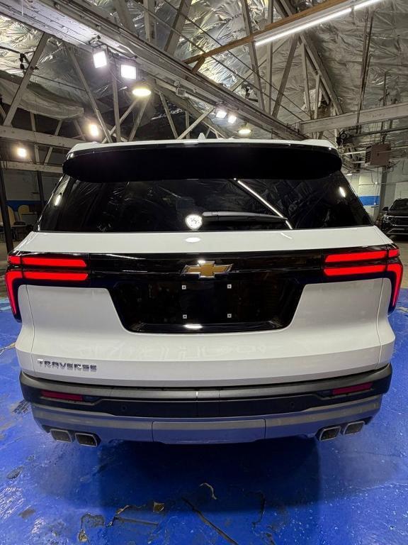 new 2026 Chevrolet Traverse car, priced at $39,799
