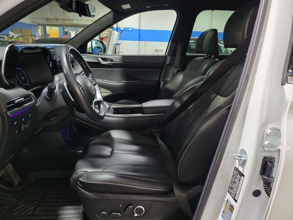 used 2024 Hyundai Palisade car, priced at $39,567