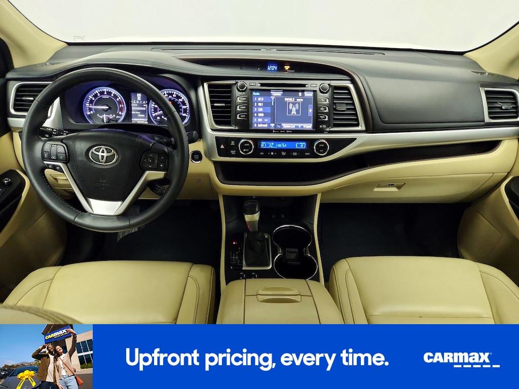 used 2016 Toyota Highlander car, priced at $23,998