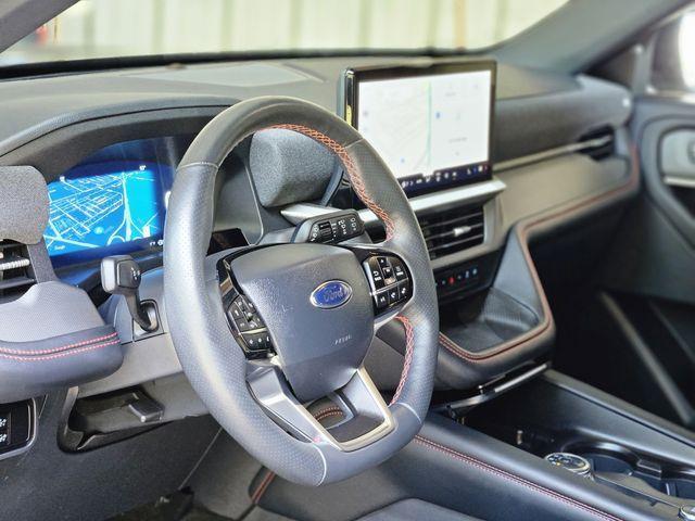 used 2025 Ford Explorer car, priced at $39,072