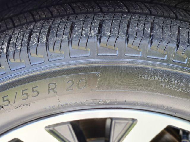 used 2025 Ford Explorer car, priced at $39,072