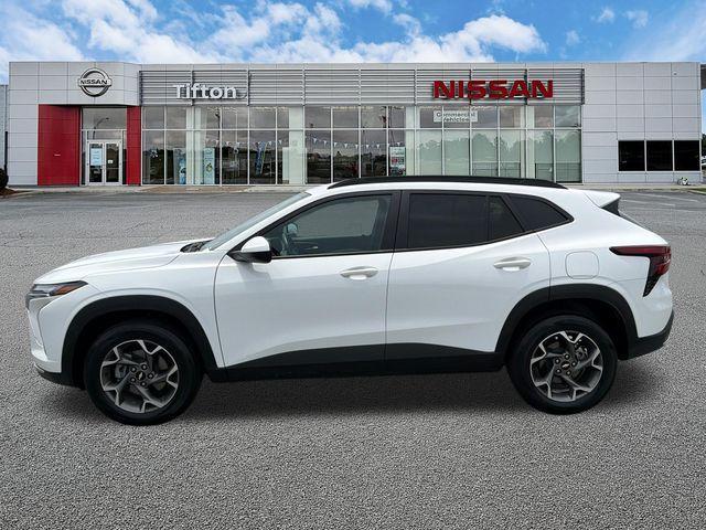 used 2025 Chevrolet Trax car, priced at $24,026