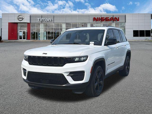 used 2024 Jeep Grand Cherokee car, priced at $30,886