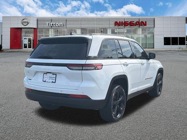 used 2024 Jeep Grand Cherokee car, priced at $30,886