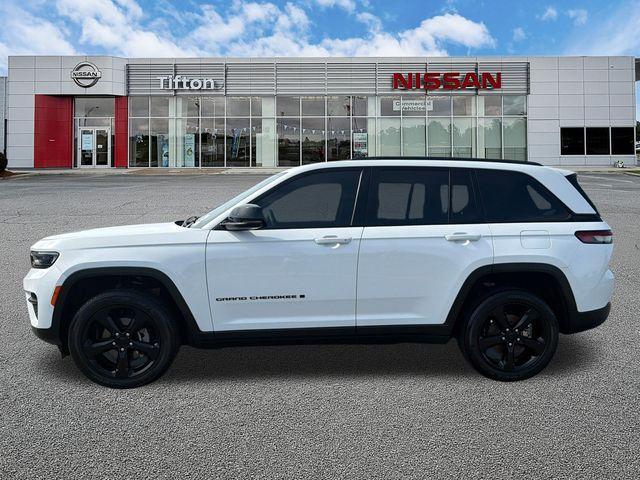 used 2024 Jeep Grand Cherokee car, priced at $30,886