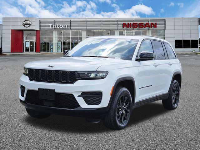 used 2025 Jeep Grand Cherokee car, priced at $33,087