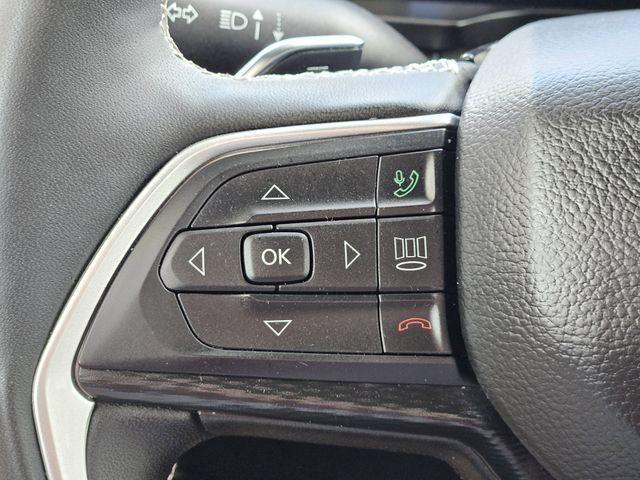 used 2025 Jeep Grand Cherokee car, priced at $33,087