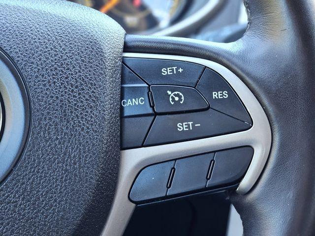 used 2015 Jeep Cherokee car, priced at $12,884