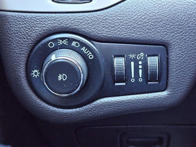 used 2015 Jeep Cherokee car, priced at $12,884