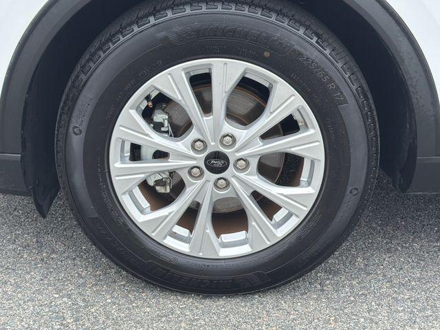 used 2025 Ford Escape car, priced at $25,748