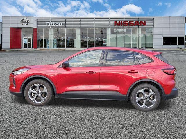 used 2025 Ford Escape car, priced at $25,366