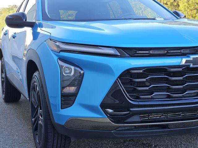used 2025 Chevrolet Trax car, priced at $23,700