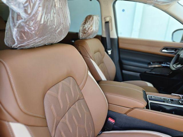 new 2026 Nissan Pathfinder car, priced at $45,507