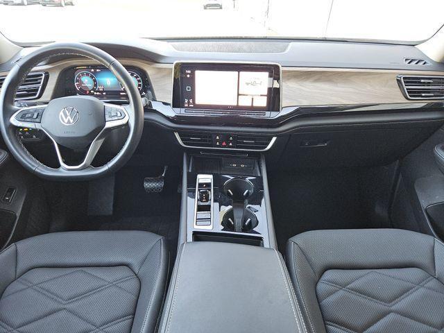 used 2025 Volkswagen Atlas car, priced at $33,117