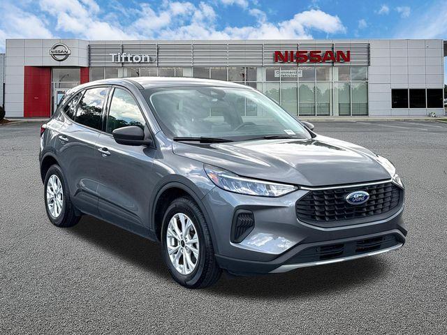 used 2025 Ford Escape car, priced at $25,624