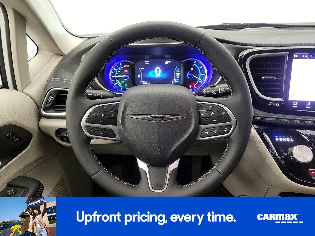 used 2024 Chrysler Pacifica Hybrid car, priced at $25,998