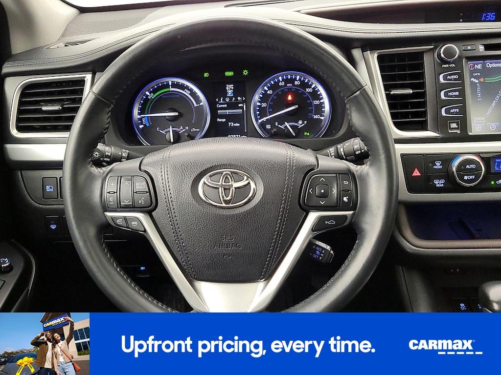 used 2015 Toyota Highlander Hybrid car, priced at $22,998