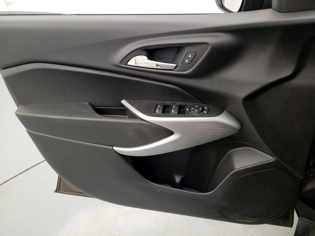 used 2024 Chevrolet Trax car, priced at $18,998