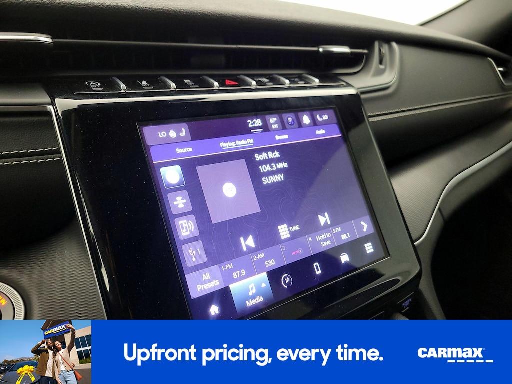 used 2024 Jeep Grand Cherokee car, priced at $32,998