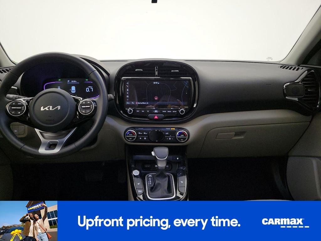 used 2025 Kia Soul car, priced at $24,998