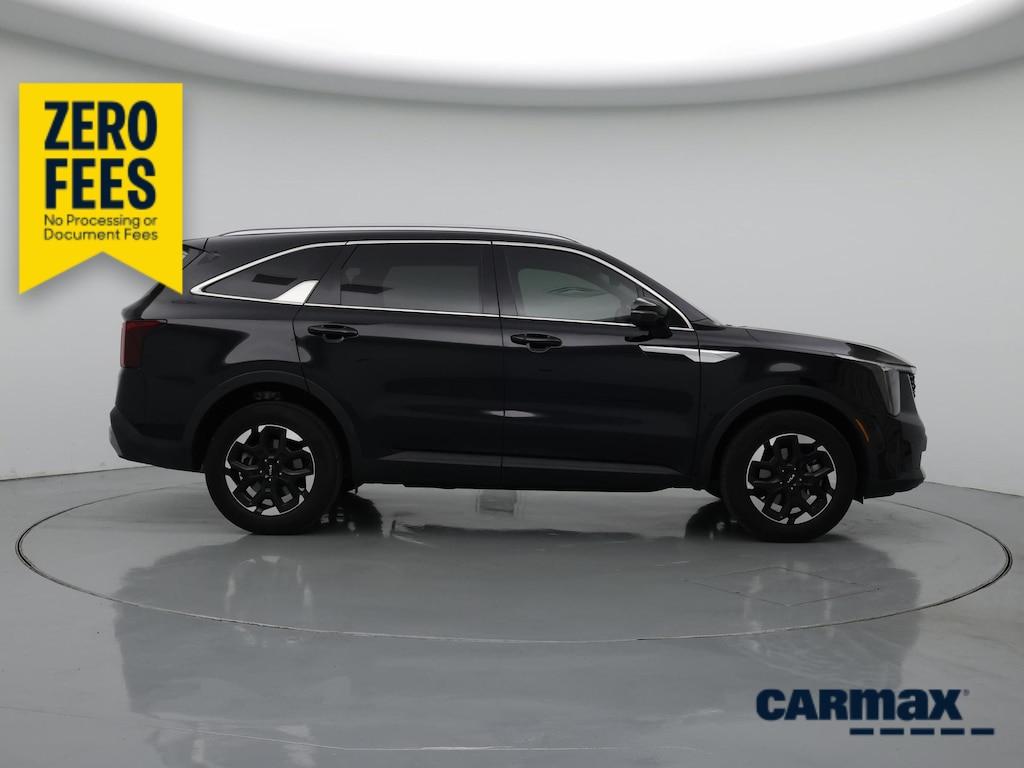 used 2024 Kia Sorento car, priced at $31,998