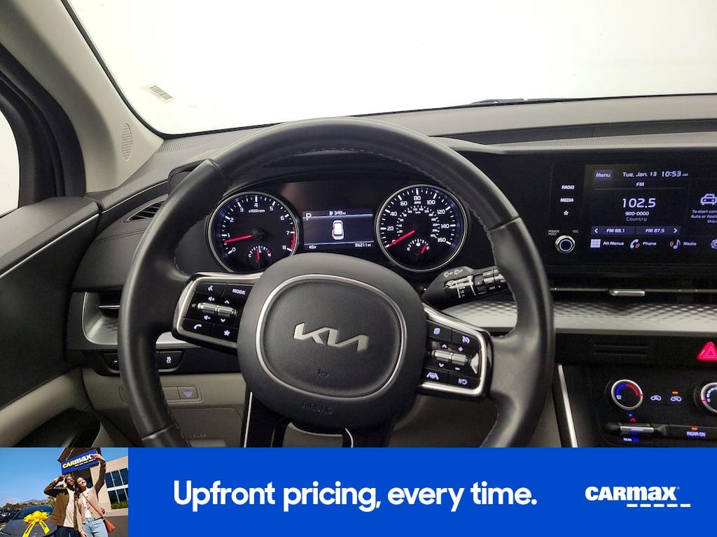 used 2024 Kia Carnival car, priced at $32,998