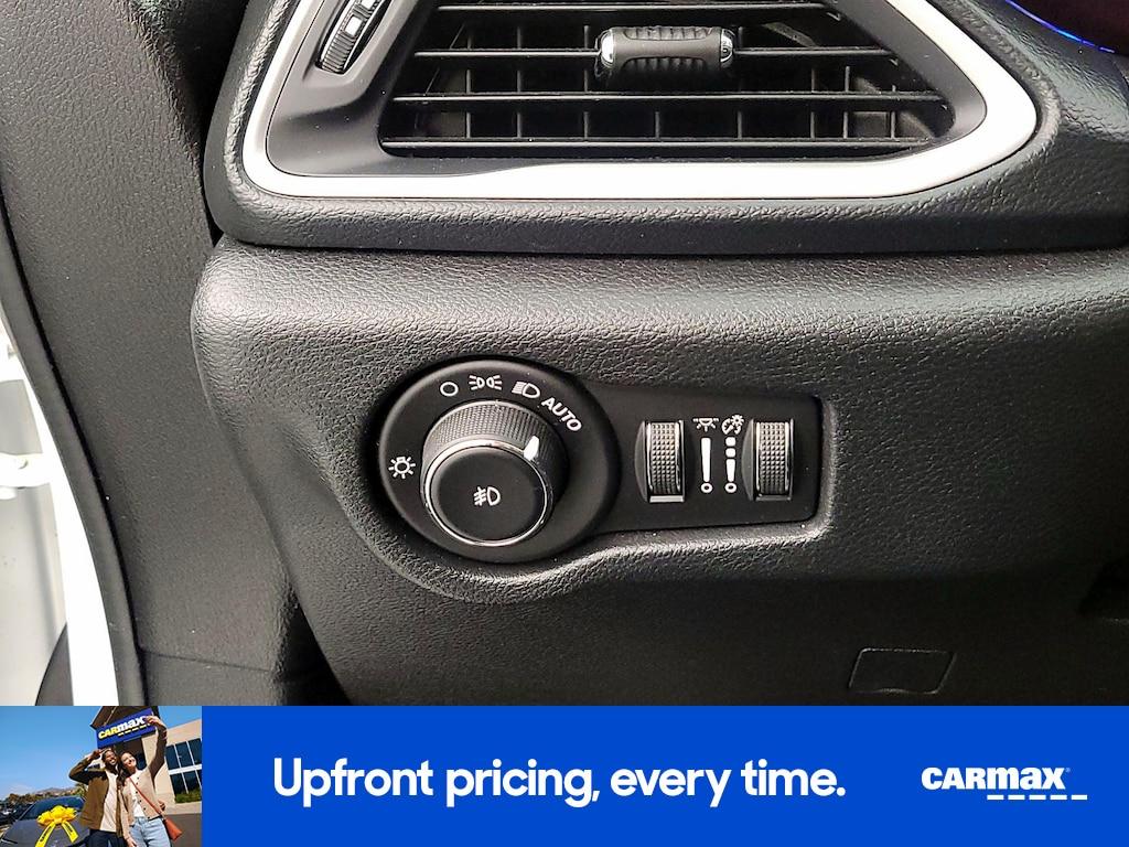 used 2020 Chrysler Pacifica car, priced at $25,998