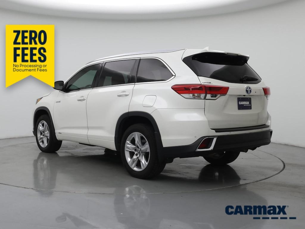 used 2019 Toyota Highlander Hybrid car, priced at $31,998