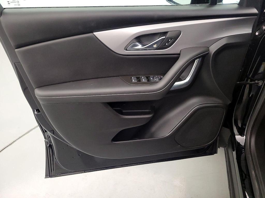 used 2025 Chevrolet Blazer car, priced at $25,998