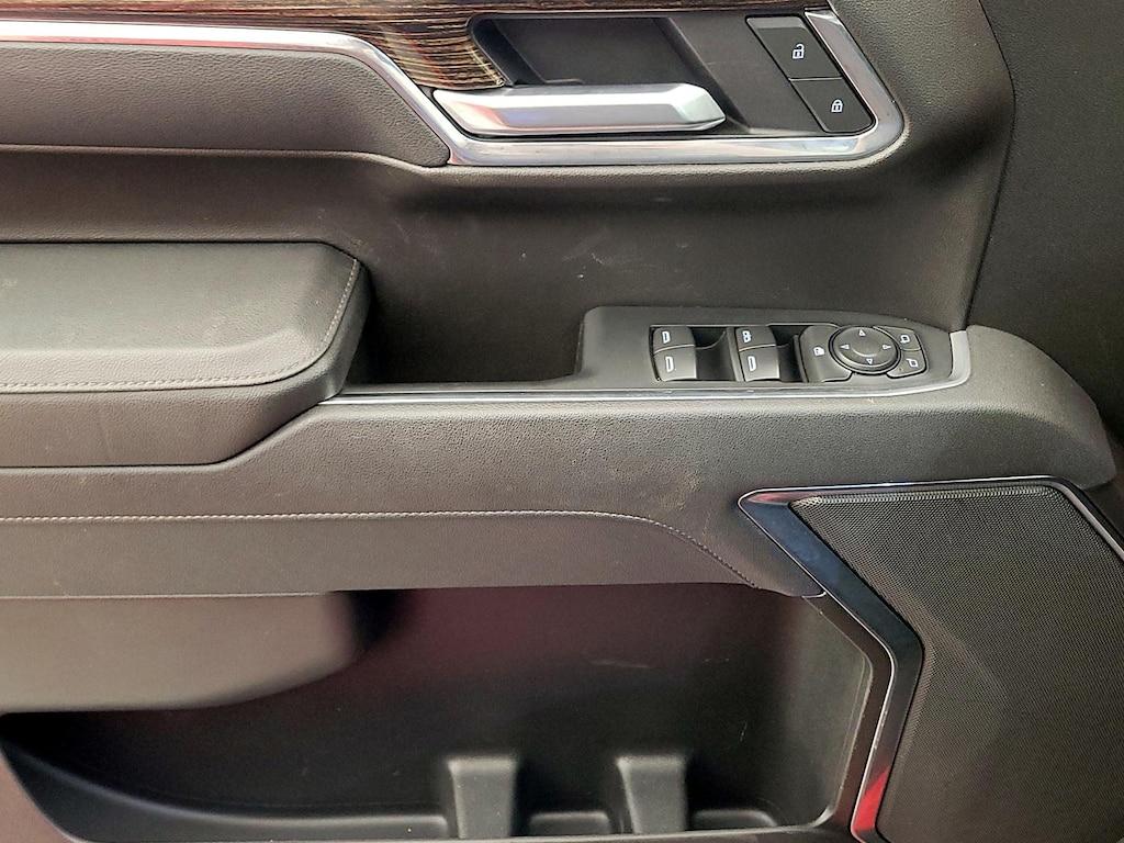 used 2025 GMC Sierra 1500 car, priced at $42,998