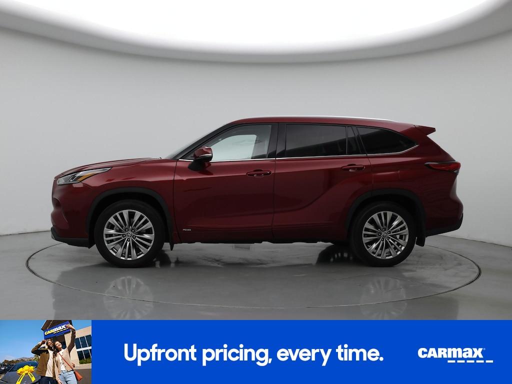 used 2023 Toyota Highlander Hybrid car, priced at $48,998