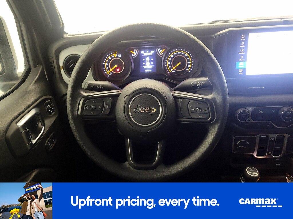 used 2025 Jeep Gladiator car, priced at $37,998