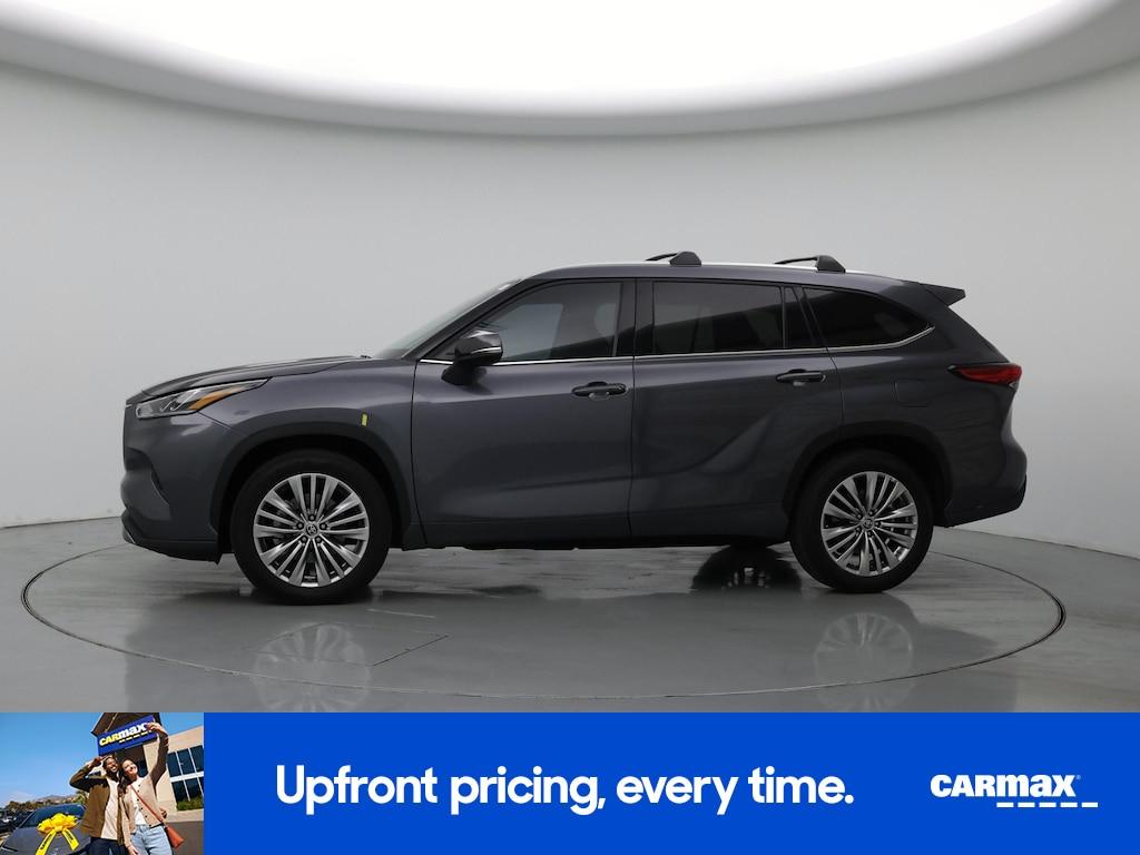 used 2023 Toyota Highlander car, priced at $39,998
