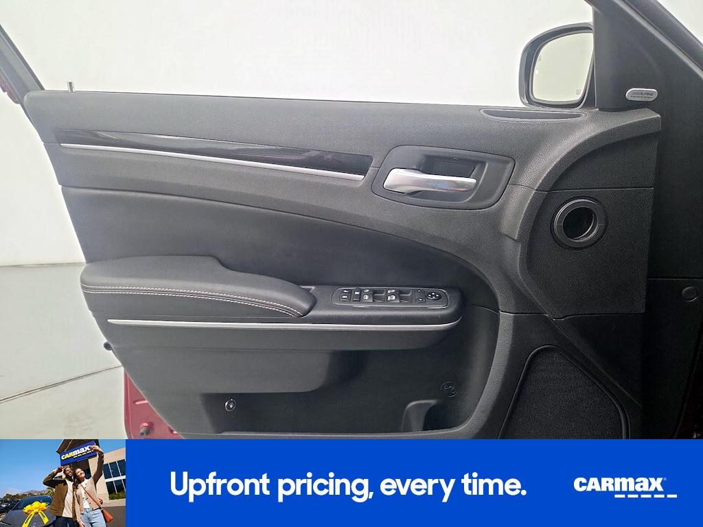 used 2021 Chrysler 300 car, priced at $29,998