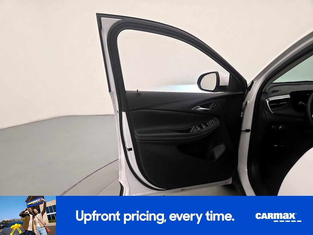 used 2025 Buick Encore GX car, priced at $20,998