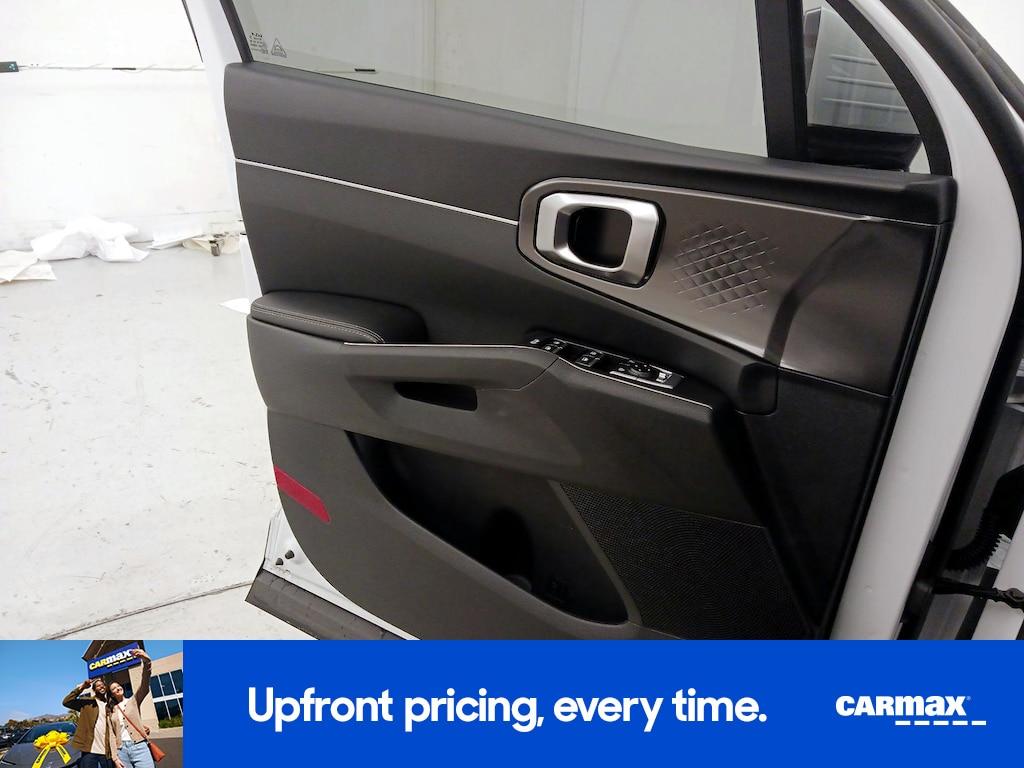 used 2026 Kia Sorento car, priced at $34,998