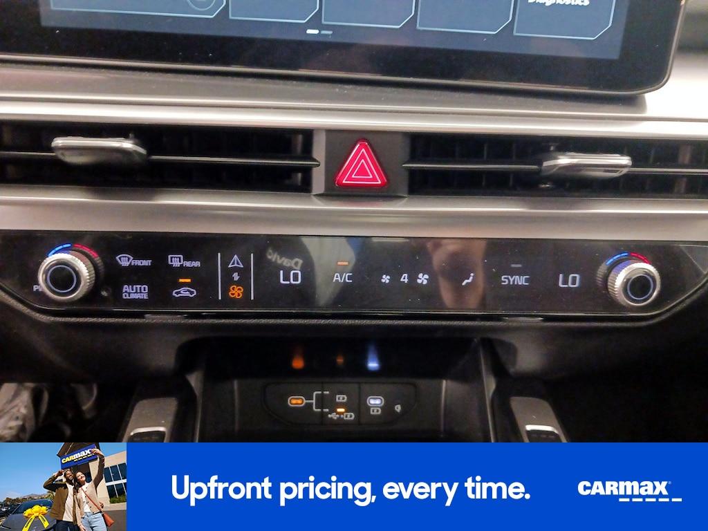 used 2026 Kia Sorento car, priced at $34,998