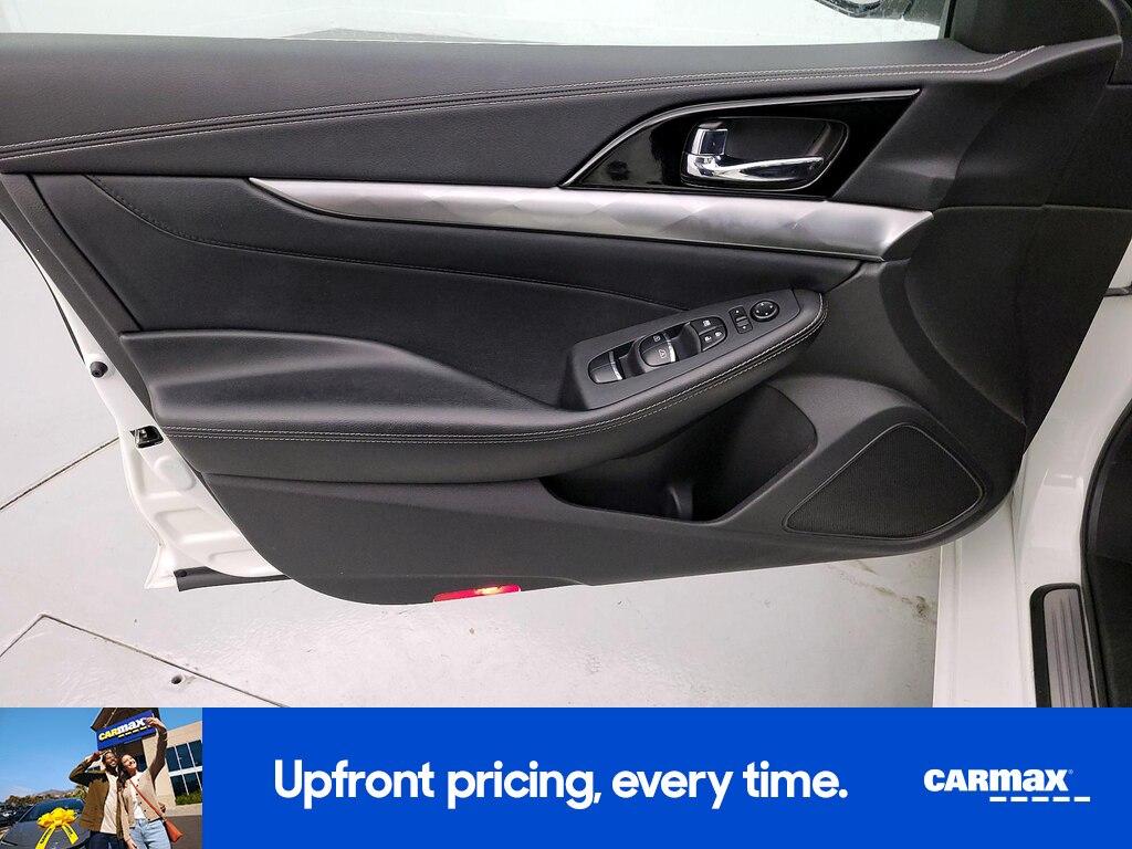 used 2023 Nissan Maxima car, priced at $22,998