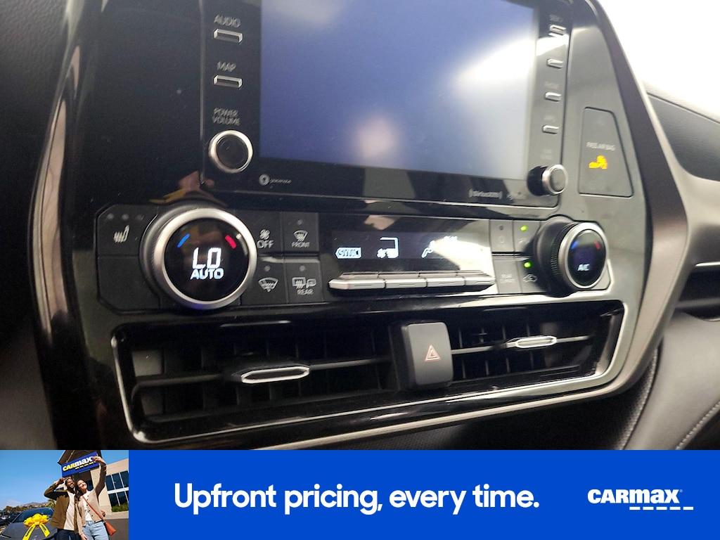 used 2020 Toyota Highlander car, priced at $26,998