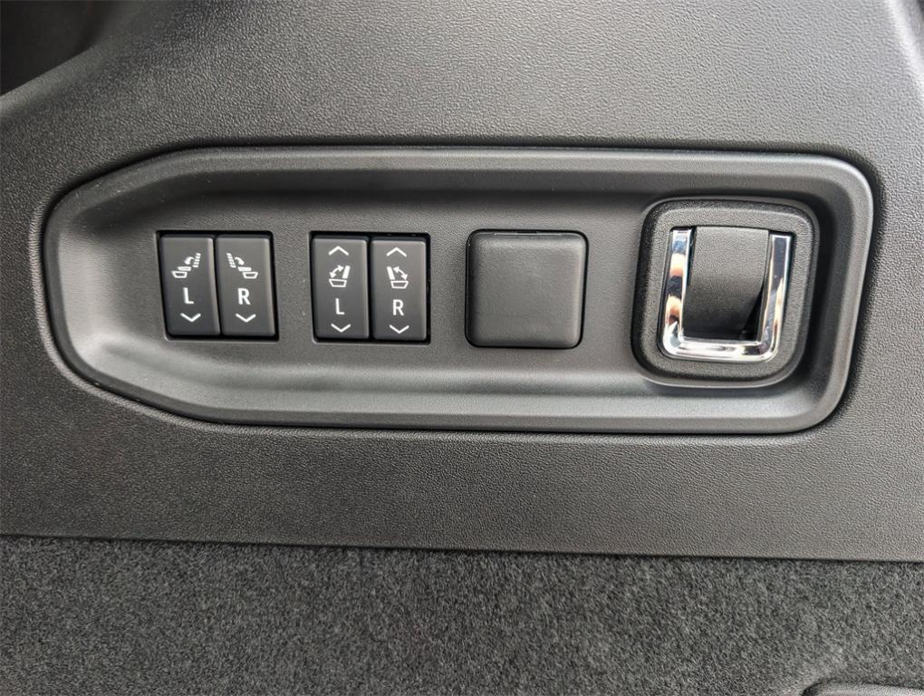 new 2026 Cadillac VISTIQ car, priced at $100,514