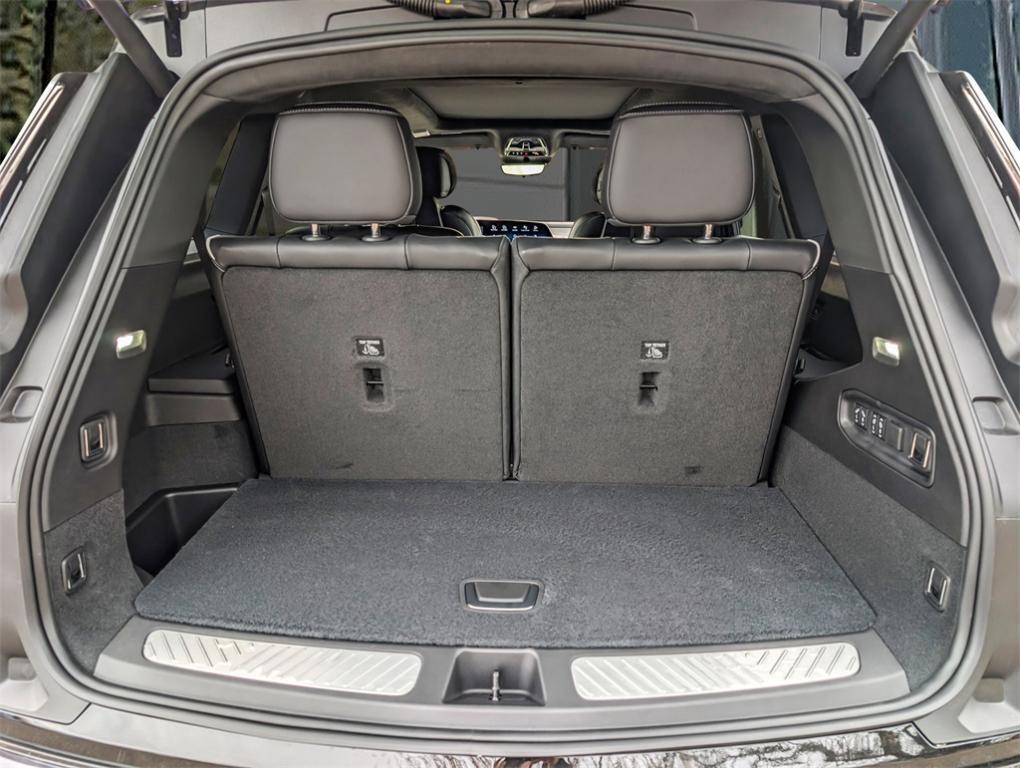 new 2026 Cadillac VISTIQ car, priced at $100,514