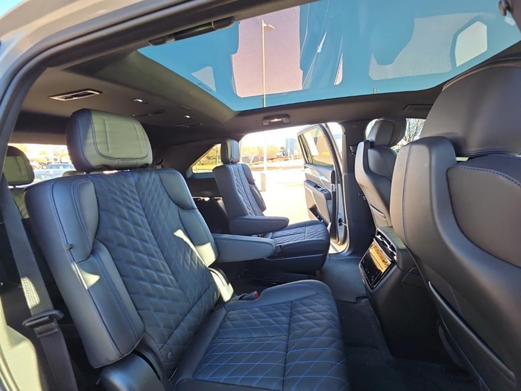 used 2025 Cadillac Escalade IQ car, priced at $107,000