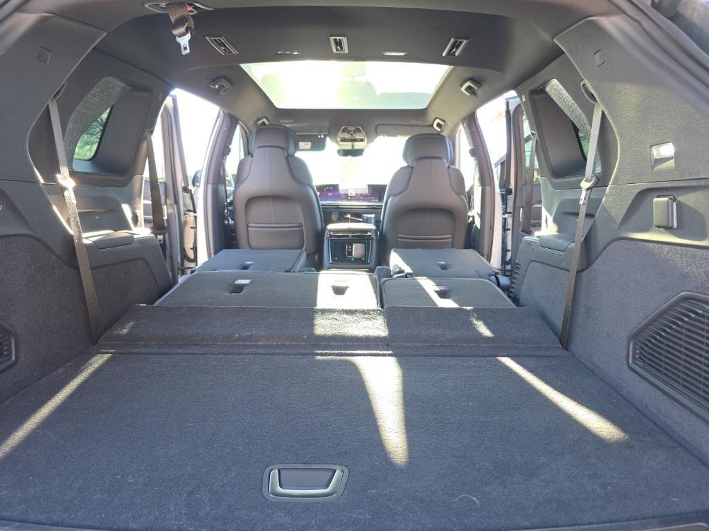 used 2025 Cadillac Escalade IQ car, priced at $107,000